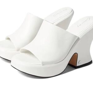 White Platforms - Circus by Sam Edelman (Size 8M)